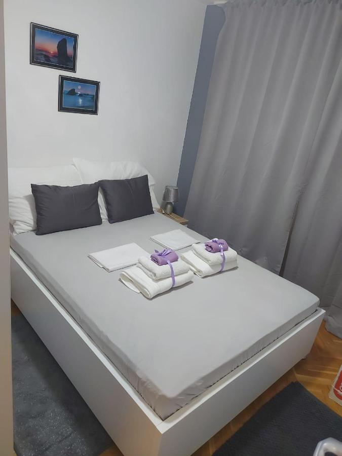 Apartments Sara 슬라티네 외부 사진