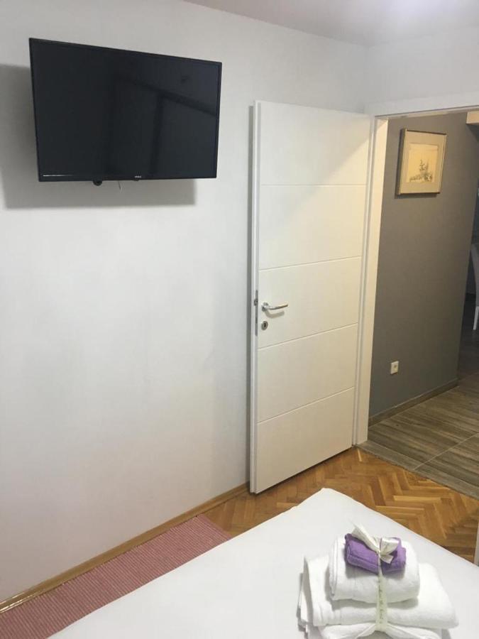Apartments Sara 슬라티네 외부 사진