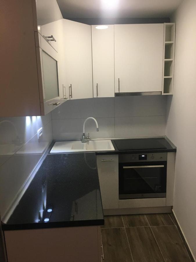 Apartments Sara 슬라티네 외부 사진